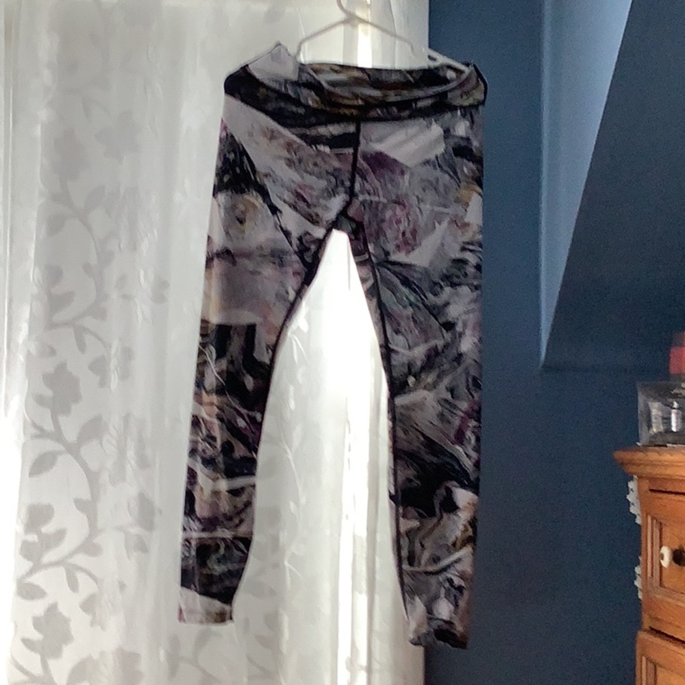 Athletic pants
